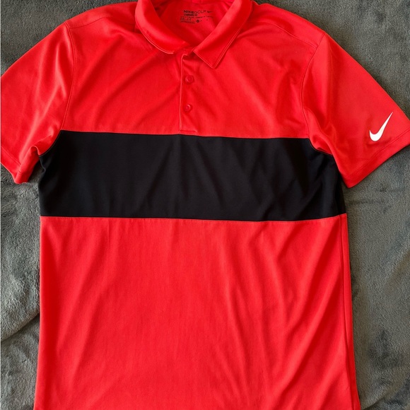 NIKE GOLF POLO STYLE SHORT SLEEVE (DRI-FIT) shirt! Like new quality! - Picture 11 of 12